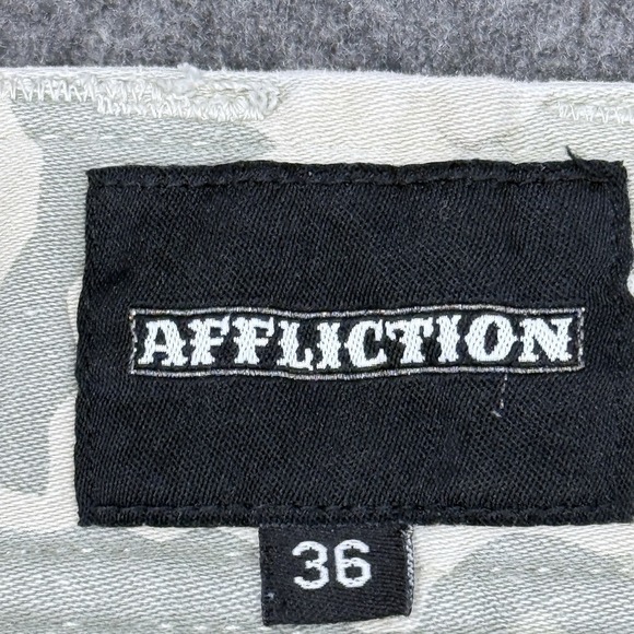 Affliction Camo Cargo Shorts Mens 36 Gray Military Utility Streetwear Y2K - Picture 2 of 12